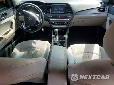 Zdjęcie 8 z 12 samochodu: 2018 HYUNDAI SONATA SE VIN:5NPE24AF2JH693037 - miniatura