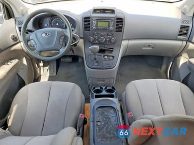 Zdjęcie 8 z 13 samochodu: 2012 KIA SEDONA LX VIN:KNDMG4C75C6445445 - miniatura