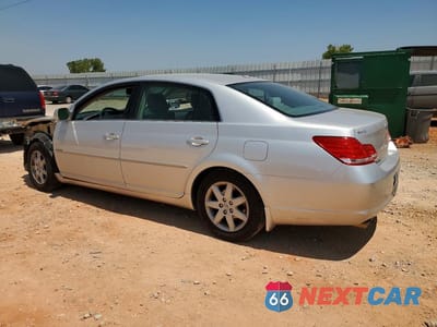 Drugie zdjęcie samochodu z przodu: 2010 TOYOTA AVALON XL VIN:4T1BK3DB2AU369206 - miniatura