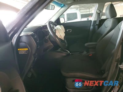 Zdjęcie 7 z 12 samochodu: 2016 KIA SOUL BASE VIN:KNDJN2A26G7274726 - miniatura