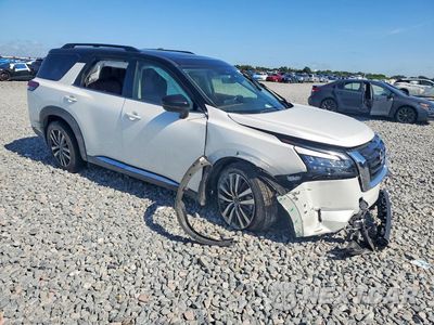 Czwarte zdjęcie samochodu z boku: 2025 NISSAN PATHFINDER PLATINUM VIN:5N1DR3DG3SC318370 - miniatura