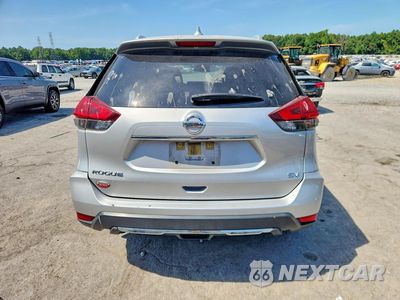 Zdjęcie 6 z 13 samochodu: 2017 NISSAN ROGUE SV VIN:JN8AT2MT9HW405380 - miniatura