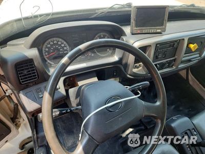 Zdjęcie 8 z 13 samochodu: 2020 HINO 338 BOX TRUCK VIN:5PVNV8JV5L4S59841 - miniatura