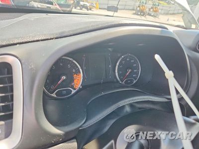 Zdjęcie 9 z 12 samochodu: 2018 JEEP RENEGADE LATITUDE VIN:ZACCJBBB4JPJ62405 - miniatura
