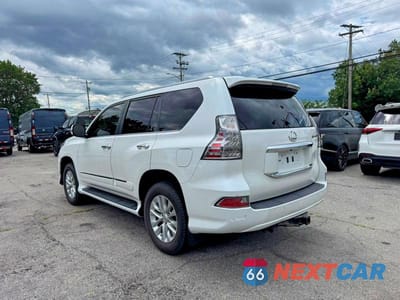 Trzecie zdjęcie samochodu z tyłu: 2019 LEXUS GX 460 VIN:JTJBM7FXXK5215365 - miniatura