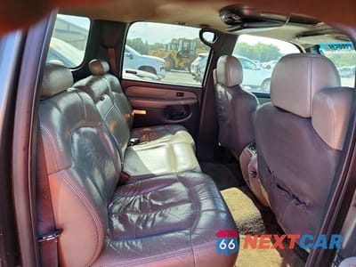 Zdjęcie 11 z 13 samochodu: 2001 CHEVROLET SUBURBAN C1500 VIN:3GNEC16T71G219031 - miniatura