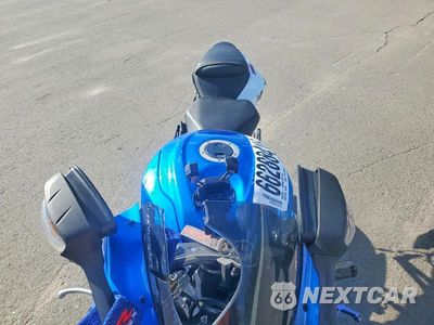 Piąte zdjęcie samochodu w środku: 2011 SUZUKI GSX750 VIN:JS1GR7MA1B2103137 - miniatura