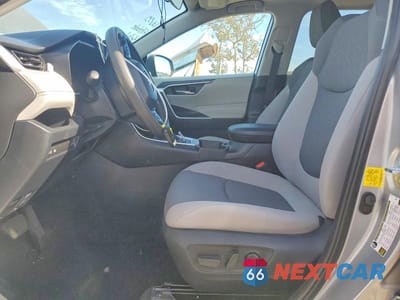 Zdjęcie 7 z 13 samochodu: 2021 TOYOTA RAV4 XLE VIN:2T3W1RFV9MC148231 - miniatura