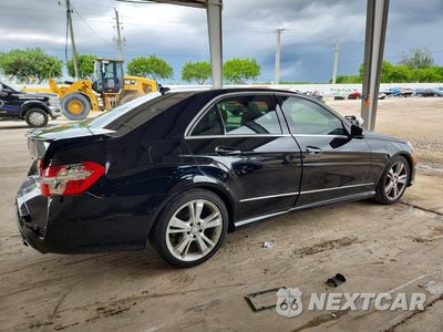 Trzecie zdjęcie samochodu z tyłu: 2013 MERCEDES-BENZ E 350 VIN:WDDHF5KB1DA693907 - miniatura