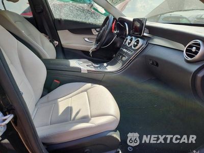 Zdjęcie 7 z 12 samochodu: 2017 MERCEDES-BENZ C 300 4MATIC VIN:55SWF4KB4HU219831 - miniatura