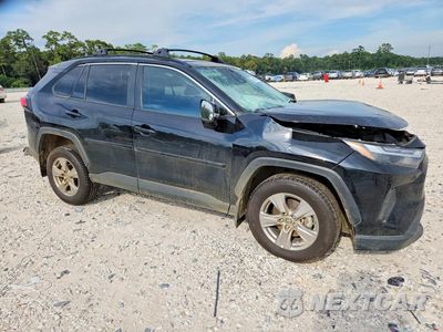 Czwarte zdjęcie samochodu z boku: 2025 TOYOTA RAV4 XLE VIN:2T3W1RFV4SC304978 - miniatura