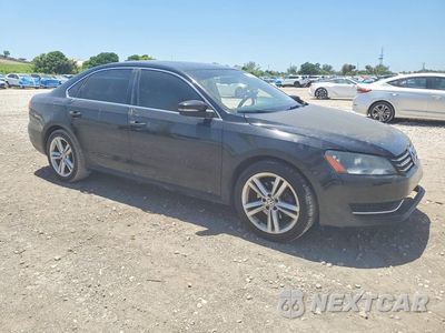 Czwarte zdjęcie samochodu z boku: 2014 VOLKSWAGEN PASSAT SE VIN:1VWBH7A33EC018756 - miniatura