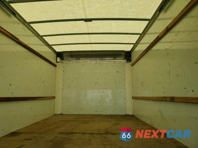 Zdjęcie 10 z 14 samochodu: 2022 GMC SAVANA CUT - BOX TRUCK VIN:7GZ37TC74NN010059 - miniatura