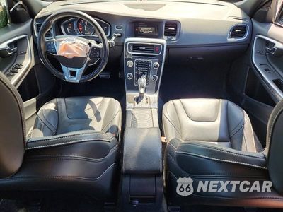Zdjęcie 8 z 12 samochodu: 2018 VOLVO V60 T6 R-DESIGN VIN:YV149MSS9J2395051 - miniatura