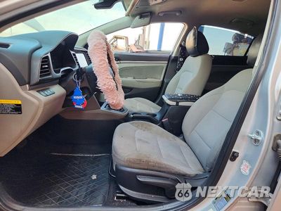 Zdjęcie 7 z 12 samochodu: 2019 HYUNDAI ELANTRA SEL VIN:5NPD84LF4KH424014 - miniatura