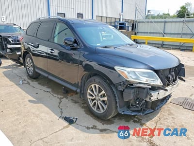 Czwarte zdjęcie samochodu z boku: 2015 NISSAN PATHFINDER SV VIN:5N1AR2MN4FC615052 - miniatura