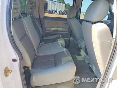 Zdjęcie 10 z 13 samochodu: 2005 DODGE DAKOTA QUAD SLT VIN:1D7HE48K15S244940 - miniatura