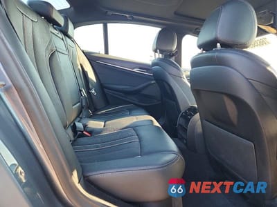 Zdjęcie 10 z 12 samochodu: 2022 BMW 540 XI VIN:WBA73BJ02NWX59444 - miniatura