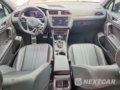 Zdjęcie 8 z 13 samochodu: 2024 VOLKSWAGEN TIGUAN SE R-LINE BLACK VIN:3VV8B7AX0RM183056 - miniatura
