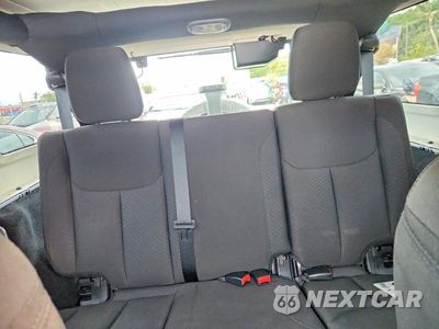Zdjęcie 10 z 13 samochodu: 2017 JEEP WRANGLER UNLIMITED SPORT VIN:1C4BJWDG2HL556255 - miniatura