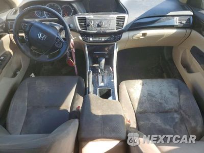 Zdjęcie 8 z 12 samochodu: 2017 HONDA ACCORD LX VIN:1HGCR2F36HA067399 - miniatura