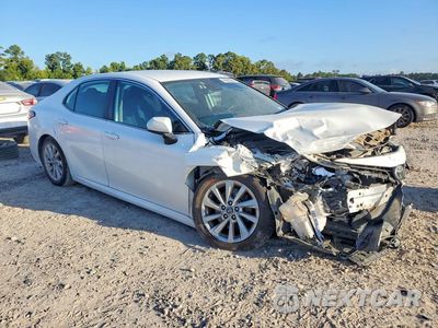 Czwarte zdjęcie samochodu z boku: 2022 TOYOTA CAMRY LE VIN:4T1C11AK9NU641188 - miniatura