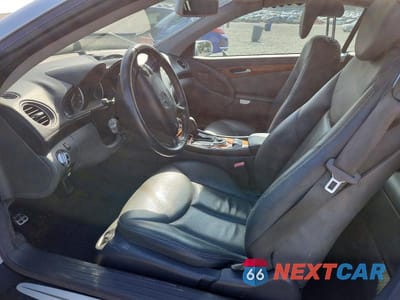 Zdjęcie 7 z 12 samochodu: 2004 MERCEDES-BENZ SL 500 VIN:WDBSK75F34F071333 - miniatura