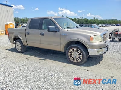 Czwarte zdjęcie samochodu z boku: 2004 FORD F150 SUPERCREW VIN:1FTPW14504KB96833 - miniatura