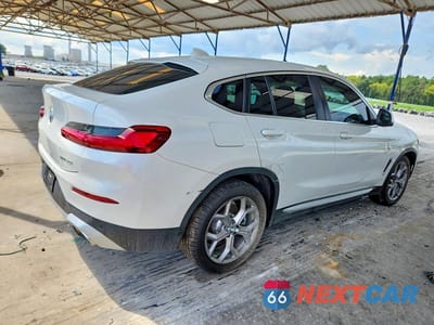 Trzecie zdjęcie samochodu z tyłu: 2022 BMW X4 XDRIVE30I VIN:5UX33DT08N9M20131 - miniatura