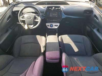 Zdjęcie 8 z 14 samochodu: 2016 TOYOTA PRIUS TWO ECO VIN:JTDKARFU1G3010811 - miniatura