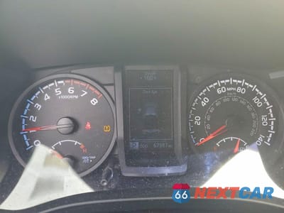 Zdjęcie 9 z 13 samochodu: 2018 TOYOTA TACOMA SR VIN:5TFAX5GN0JX129864 - miniatura