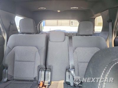 Zdjęcie 10 z 13 samochodu: 2019 FORD EXPLORER XLT VIN:1FM5K8D80KGA95602 - miniatura