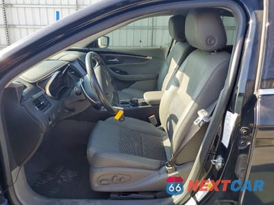 Zdjęcie 7 z 12 samochodu: 2018 CHEVROLET IMPALA LT VIN:1G1105SA0JU130967 - miniatura