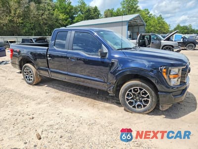 Czwarte zdjęcie samochodu z boku: 2023 FORD F150 SUPER CAB VIN:1FTEX1CP4PKF39820 - miniatura