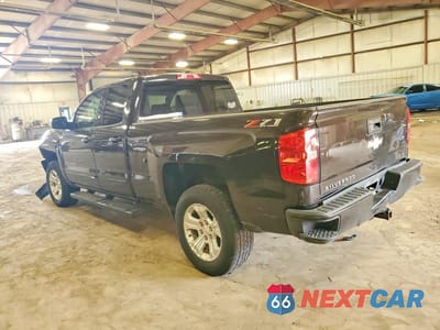 Drugie zdjęcie samochodu z przodu: 2018 CHEVROLET SILVERADO K1500 LT VIN:1GCVKREH2JZ197978 - miniatura