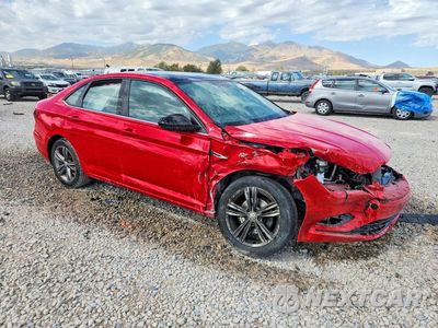 Czwarte zdjęcie samochodu z boku: 2019 VOLKSWAGEN JETTA S VIN:3VWC57BU1KM043010 - miniatura