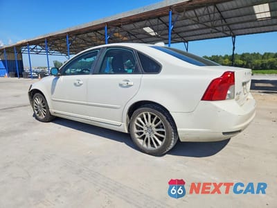 Drugie zdjęcie samochodu z przodu: 2010 VOLVO S40 2.4I VIN:YV1382MS2A2488980 - miniatura