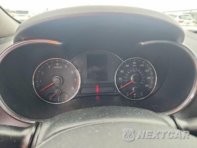 Zdjęcie 9 z 13 samochodu: 2016 KIA FORTE5 LX VIN:KNAFK5A88G5606775 - miniatura
