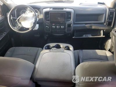 Zdjęcie 8 z 12 samochodu: 2018 RAM 1500 ST VIN:1C6RR6FTXJS322708 - miniatura