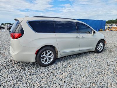 Trzecie zdjęcie samochodu z tyłu: 2017 CHRYSLER PACIFICA TOURING L VIN:2C4RC1BG8HR610597 - miniatura