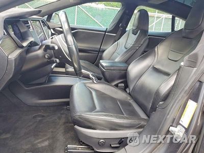 Zdjęcie 7 z 12 samochodu: 2016 TESLA MODEL S VIN:5YJSA1E27GF152858 - miniatura
