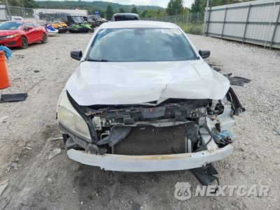 Piąte zdjęcie samochodu w środku: 2015 CHEVROLET MALIBU LS VIN:1G11A5SL3FU136199 - miniatura