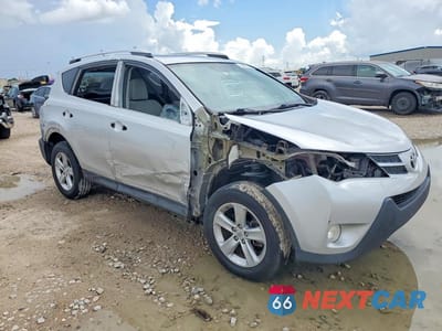 Czwarte zdjęcie samochodu z boku: 2013 TOYOTA RAV4 XLE VIN:2T3WFREV1DW070657 - miniatura