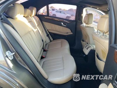 Zdjęcie 10 z 12 samochodu: 2013 MERCEDES-BENZ E 550 4MATIC VIN:WDDHF9BB9DA692091 - miniatura