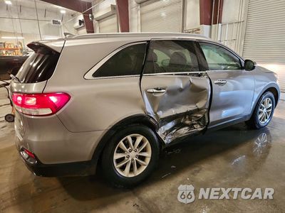Trzecie zdjęcie samochodu z tyłu: 2018 KIA SORENTO LX V6 VIN:5XYPGDA55JG366477 - miniatura