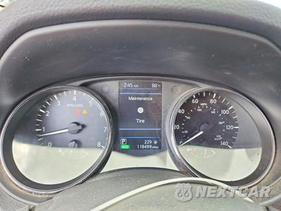 Zdjęcie 9 z 14 samochodu: 2019 NISSAN ROGUE S VIN:5N1AT2MTXKC832499 - miniatura