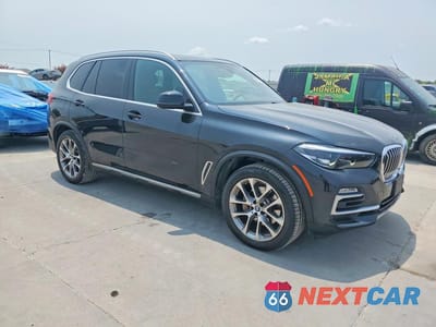 Czwarte zdjęcie samochodu z boku: 2019 BMW X5 XDRIVE40I VIN:5UXCR6C5XKLL21718 - miniatura