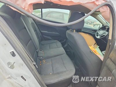 Zdjęcie 10 z 12 samochodu: 2018 HYUNDAI ELANTRA SE VIN:5NPD74LF1JH340413 - miniatura