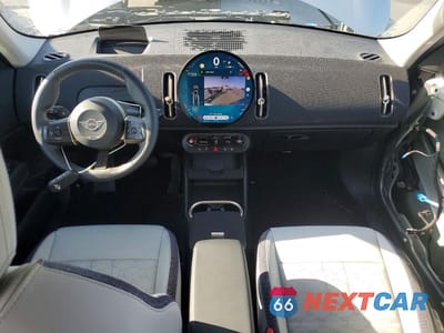 Zdjęcie 8 z 14 samochodu: 2025 MINI COUNTRYMAN S ALL4 VIN:WMZ23GA09S7T59283 - miniatura