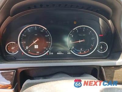 Zdjęcie 9 z 12 samochodu: 2015 BMW 740 LXI VIN:WBAYF4C55FG291818 - miniatura